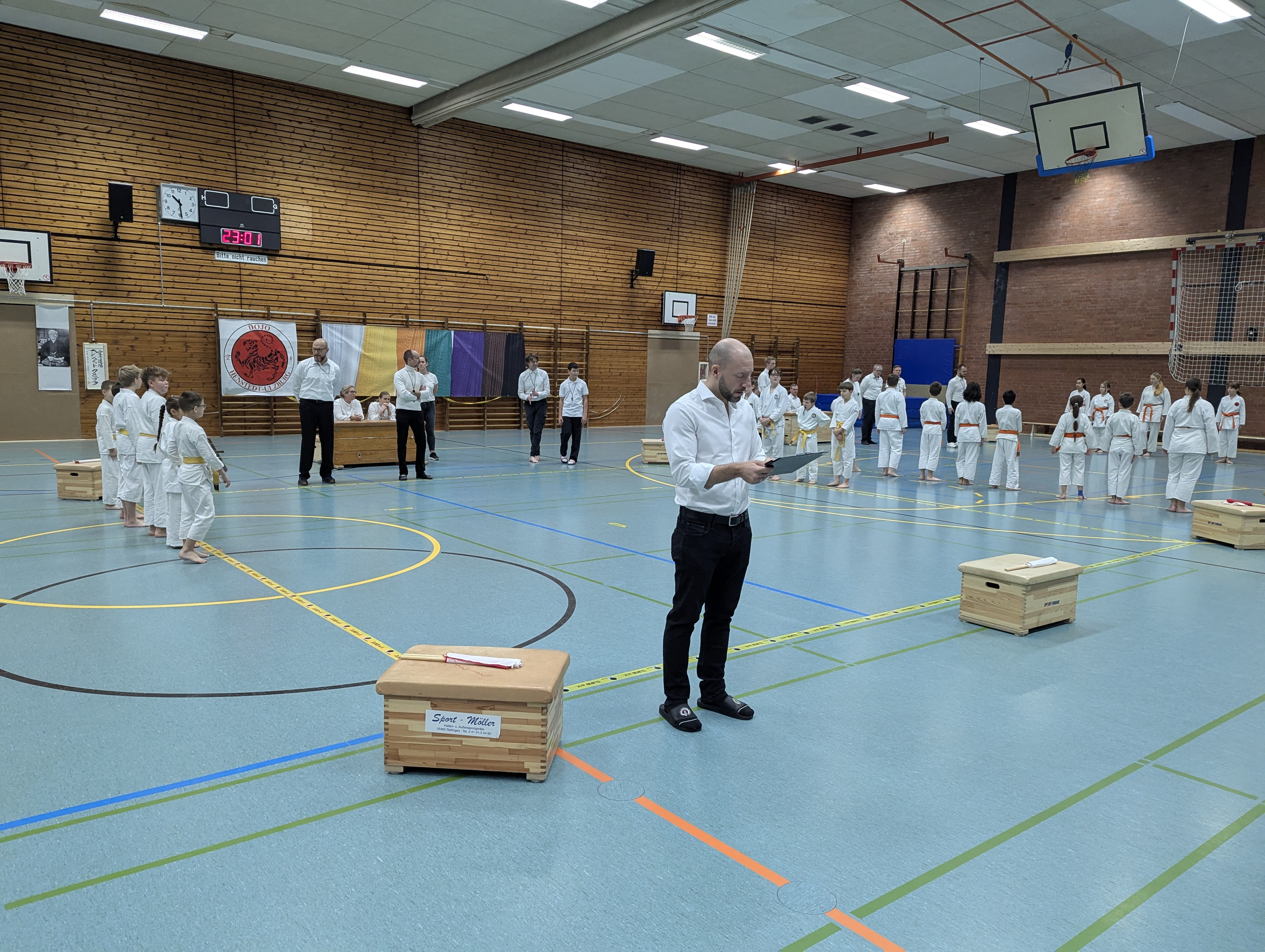 B  PXL 20251206 093113747 Arthur